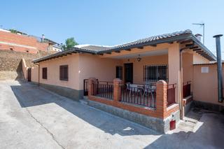 Masia a Horcajo de los Montes. Casa con terreno en horcajo de los montes  oportunidad única