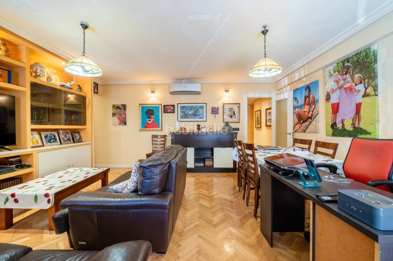 Foto 51e2bf8d-e6ad-4df2-a334-2738f1e6e9db. Pis amb calefacció aparcament a Canillejas Madrid