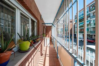 Etagenwohnung in Canillejas. Impecable piso reformado en canillejas, madrid