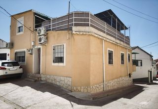 Masia a Morata de Tajuña. Encantadora casa de pueblo en morata de tajuña  oportunidad únic