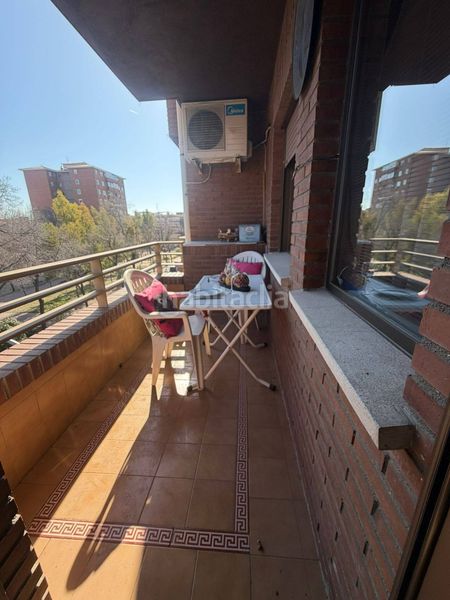 Piso urbanizacion privada en la zona de Canillejas 4 dormitorios, 2 baños completos, 2 terrazas, ascensor y garaje. en Madrid - Imagen 5