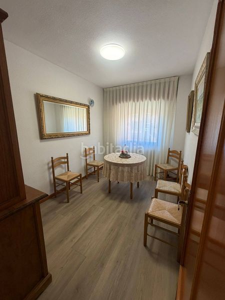 Piso urbanizacion privada en la zona de Canillejas 4 dormitorios, 2 baños completos, 2 terrazas, ascensor y garaje. en Madrid - Imagen 22