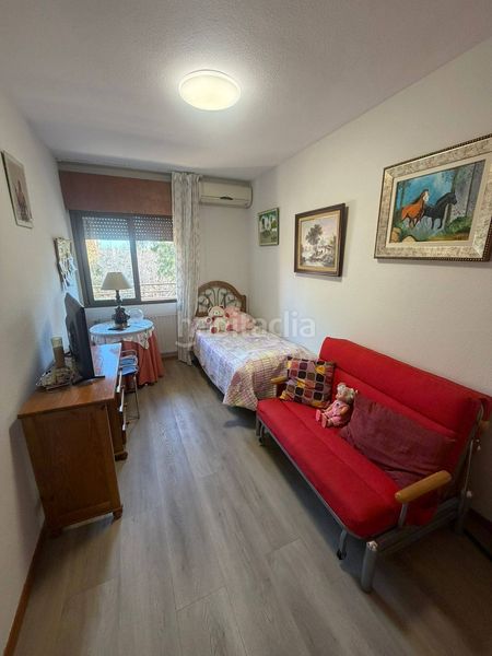 Piso urbanizacion privada en la zona de Canillejas 4 dormitorios, 2 baños completos, 2 terrazas, ascensor y garaje. en Madrid - Imagen 32