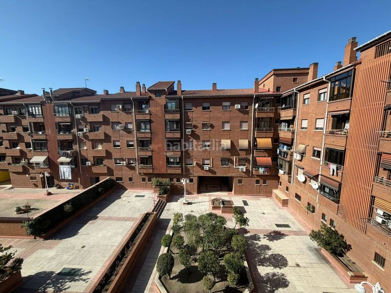 Piso urbanizacion privada en la zona de Canillejas 4 dormitorios, 2 baños completos, 2 terrazas, ascensor y garaje. en Madrid - Imagen 34