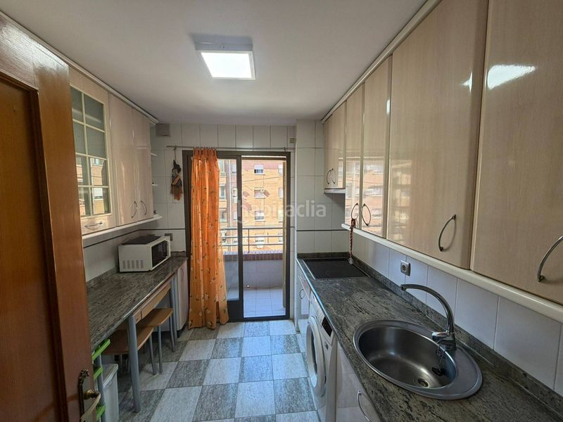 Piso urbanizacion privada en la zona de Canillejas 4 dormitorios, 2 baños completos, 2 terrazas, ascensor y garaje. en Madrid - Imagen 35