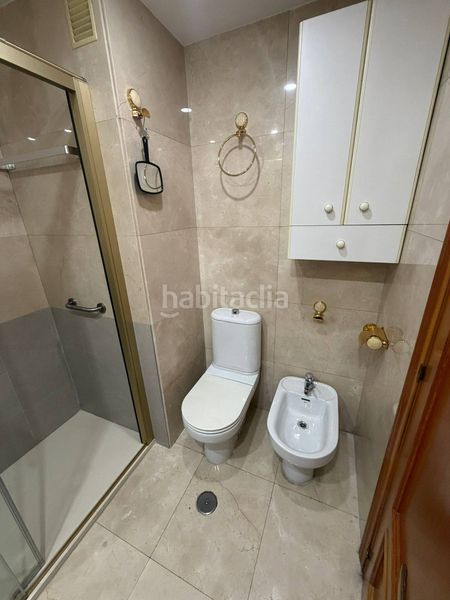 Piso urbanizacion privada en la zona de Canillejas 4 dormitorios, 2 baños completos, 2 terrazas, ascensor y garaje. en Madrid - Imagen 16