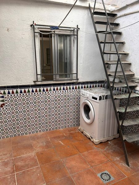 Piso casita adosada en la zona de ascao3 dormitorios, 1 baño con pequeño patio. en Madrid - Imagen 24
