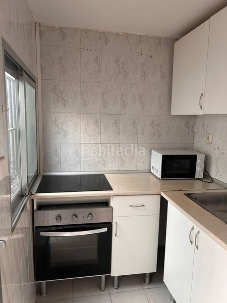 Piso casita adosada en la zona de ascao3 dormitorios, 1 baño con pequeño patio. en Madrid - Imagen 19