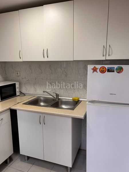 Piso casita adosada en la zona de ascao3 dormitorios, 1 baño con pequeño patio. en Madrid - Imagen 16