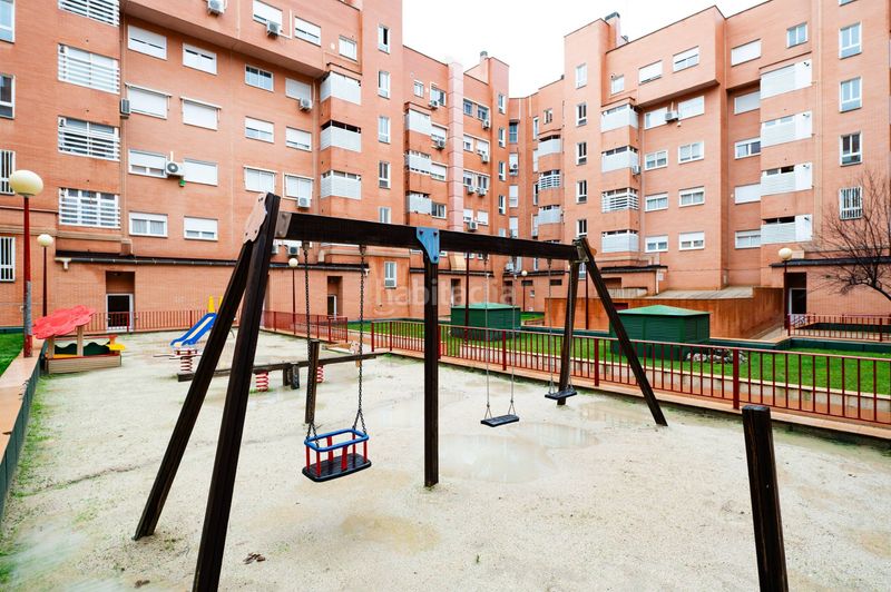 Foto d13fff24-6382-4b8c-9bbe-ad9e42eec7ce. Pis amb calefacció aparcament a Rosas - Musas Madrid