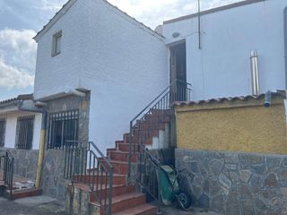 Xalet a Casar de Escalona (El). Chalet independiente en el casar de escalonaurbanizacion lo cerr