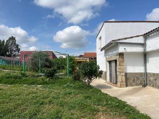 Chalet à Casar de Escalona (El). Chalet independiente en el casar de escalonaurbanizacion lo cerr