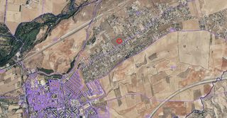 Terreny residencial a Encinas 3. Parcela en zona, mejorada del campo