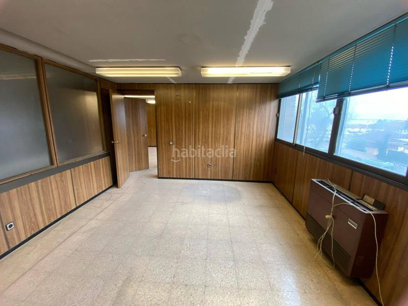 Foto f897c8a5-dd2e-43df-bb03-4c59a7d20505. Fabrikhalle in Estación Coslada