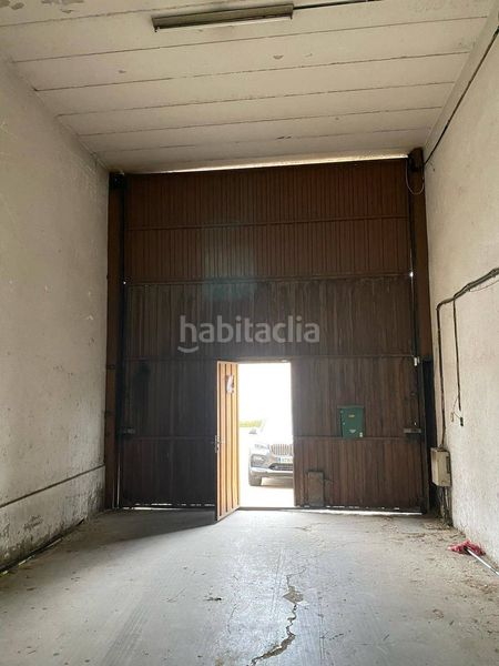 Foto d5ce114e-af57-499d-8425-3c071bbb5684. Nau industrial a Estación Coslada