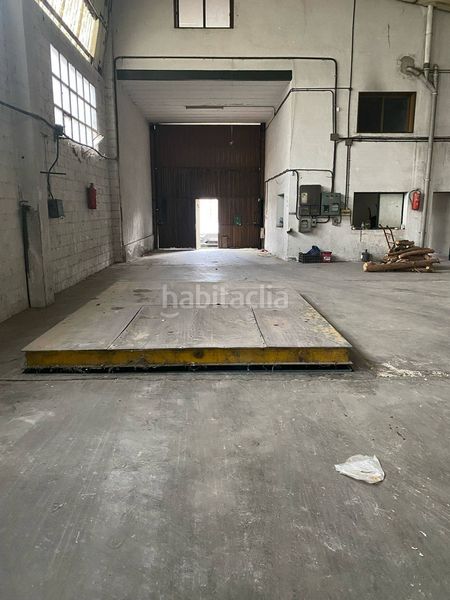 Foto f54dd173-791e-4770-872c-cb6e32d2b943. Nau industrial a Estación Coslada