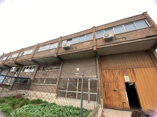 Capannone industriale in Estación. Nave en la zona de coslada, 1800m2 ,dispone de agua y luz