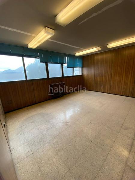 Foto 1f47f745-eb7c-4e11-a83e-e6492558d358. Bâtiment à usage industriel dans Estación Coslada