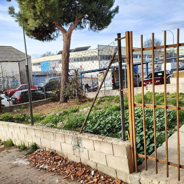 Foto ccfa9231-2c06-4d62-9541-922b59611da2. Bâtiment à usage industriel dans Estación Coslada