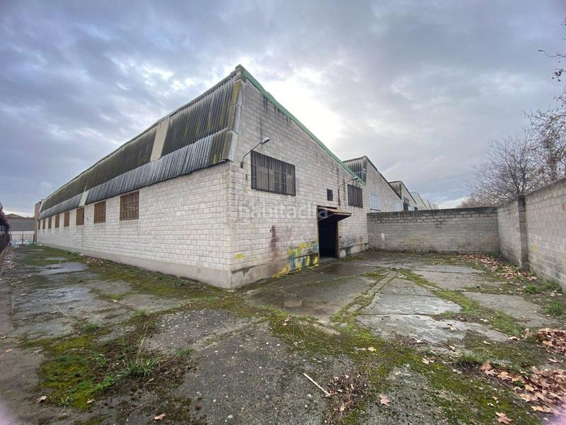 Foto dabbd8a3-a6d8-458e-93c9-b98f24e152c9. Bâtiment à usage industriel dans Estación Coslada