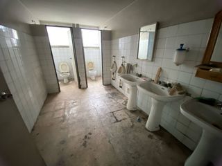 Fabrikhalle in Estación. Negociable!!!nave en la zona de coslada, 1800m2 ,dispone de agua