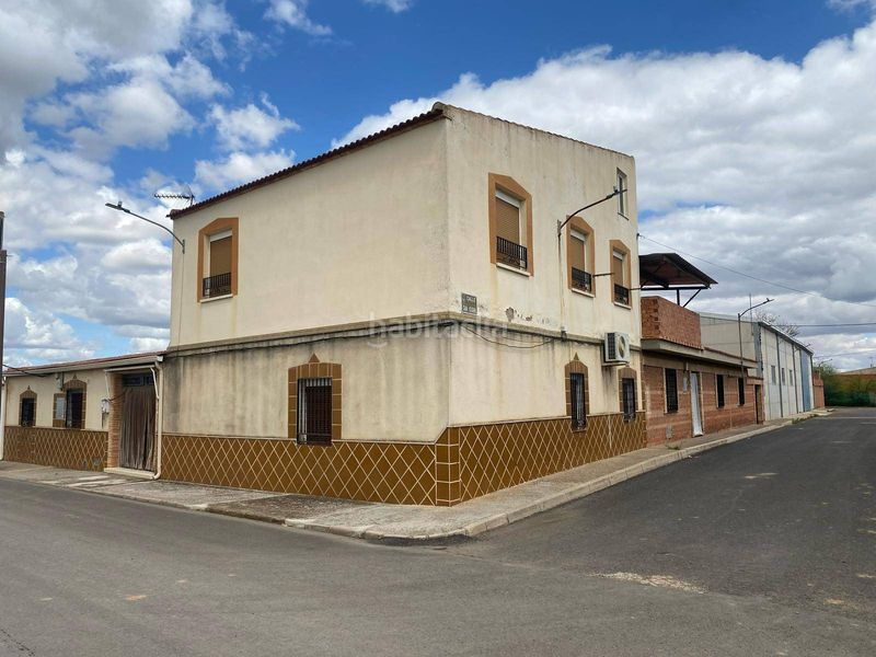 Foto 01c1cc18-818a-41be-ab54-ffe2cde94564. Casa amb calefacció a Calzada de Calatrava