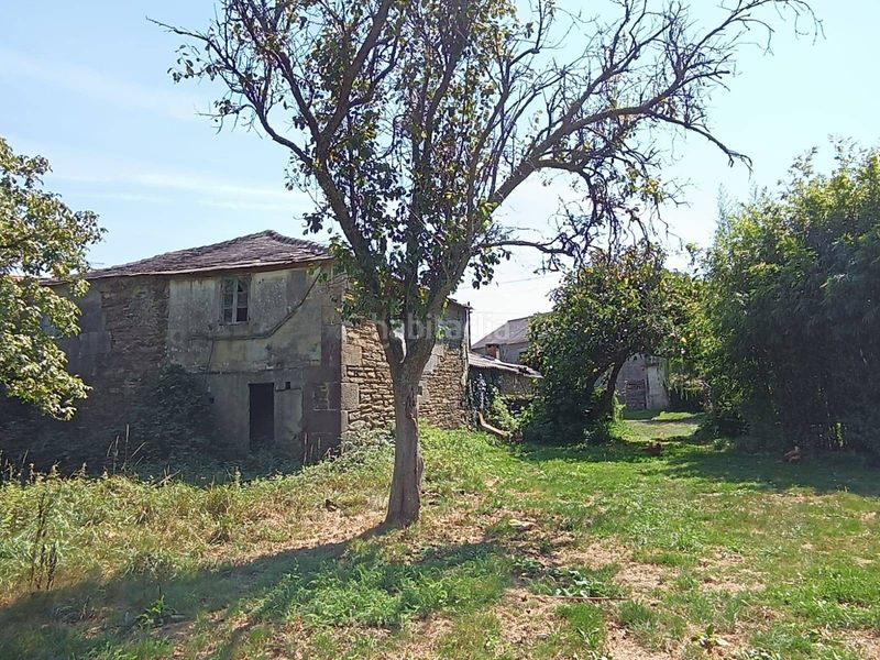 Foto fca00a3f-ade0-417a-95d4-5578bb59e5e9. Masia a Aranga