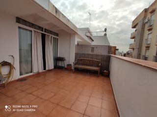 Casa a Tavernes Blanques. Se vende magnífica casa de pueblo.