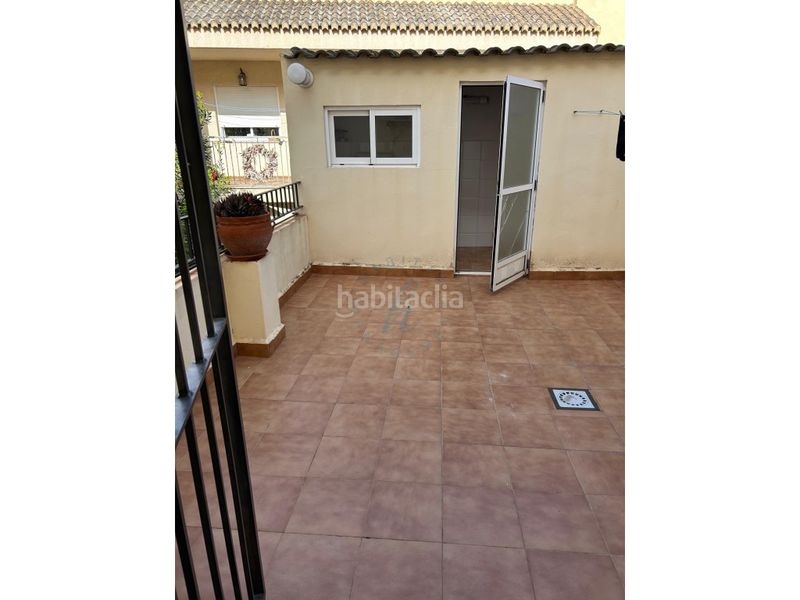 Foto 3b974267-f33d-4b4a-a39d-d44deeb3c70c. Casa amb aparcament a Carpesa Valencia