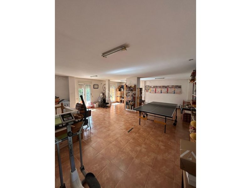 Foto b62240cd-922b-409c-989c-0e38e527b36d. Casa amb aparcament a Carpesa Valencia