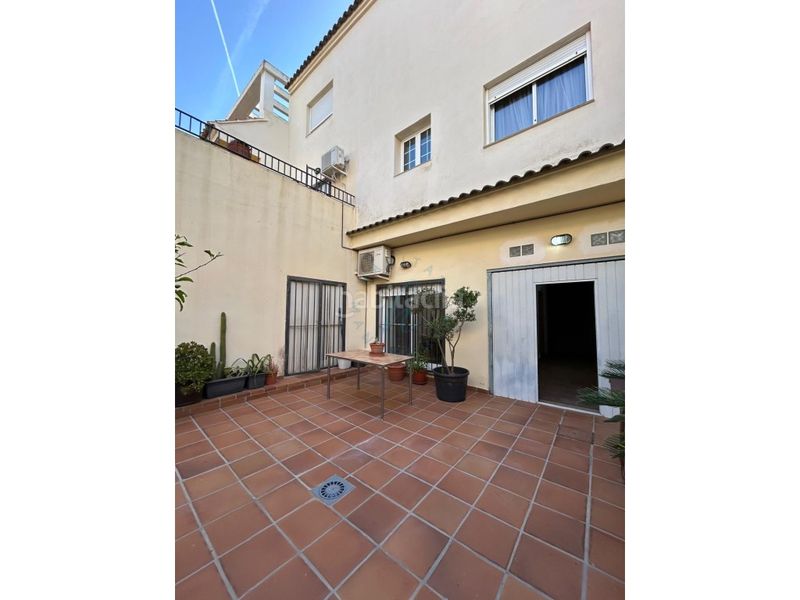 Foto c18dbd90-b0c7-4001-8a2f-14bcb20a0933. Casa amb aparcament a Carpesa Valencia