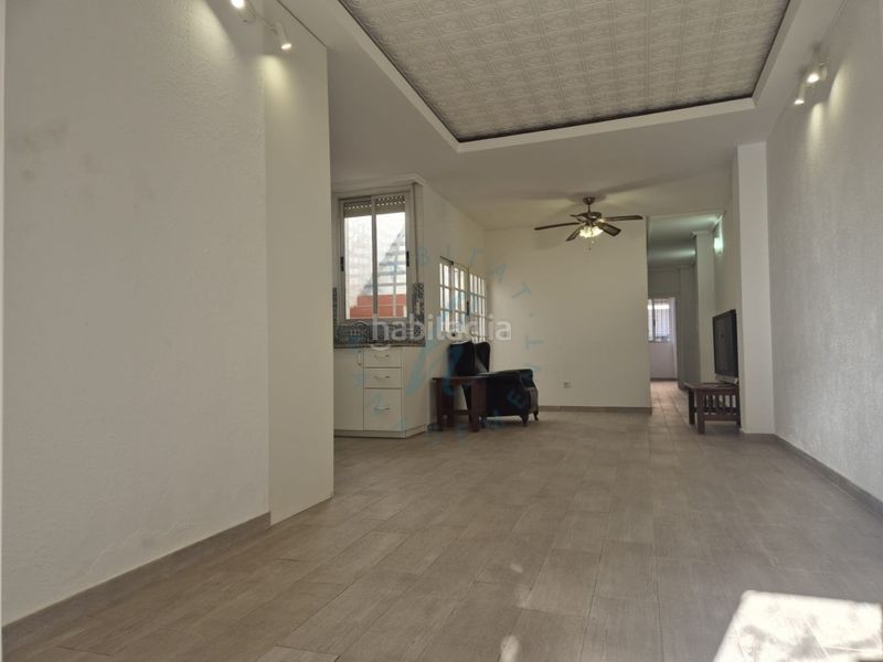 Foto 549c95e4-91c0-4174-a627-86443b191608. Casa a Aldaia