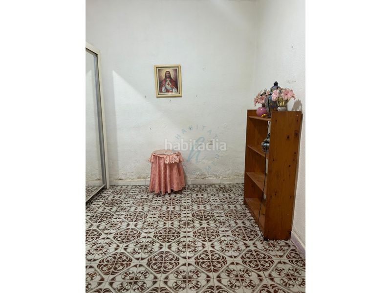 Foto af5a595e-db4b-4b85-a17a-1376e8d8f7e0. Planta baixa a Ciutat Fallera Valencia
