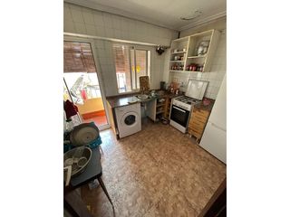 Pis a Tavernes Blanques. Se vende piso en tavernes blanques.