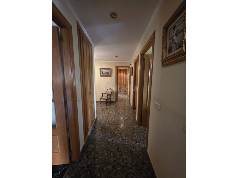 Foto f05c2b40-aeea-4008-947e-6224e57fe57c. Pis amb aparcament a Foios