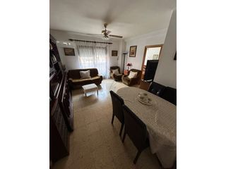 Appartamento in Tavernes Blanques. Se vende inmueble en tavernes blanques.
