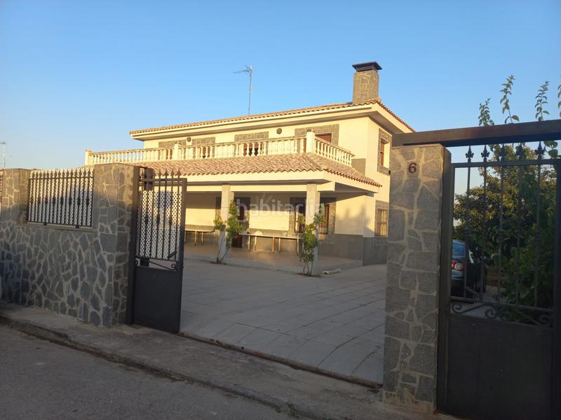 Foto fc69b726-ff6e-4e10-a662-560f5ae626a2. Casa con riscaldamento parcheggio in Yuncos