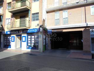 Parking coche en Centro