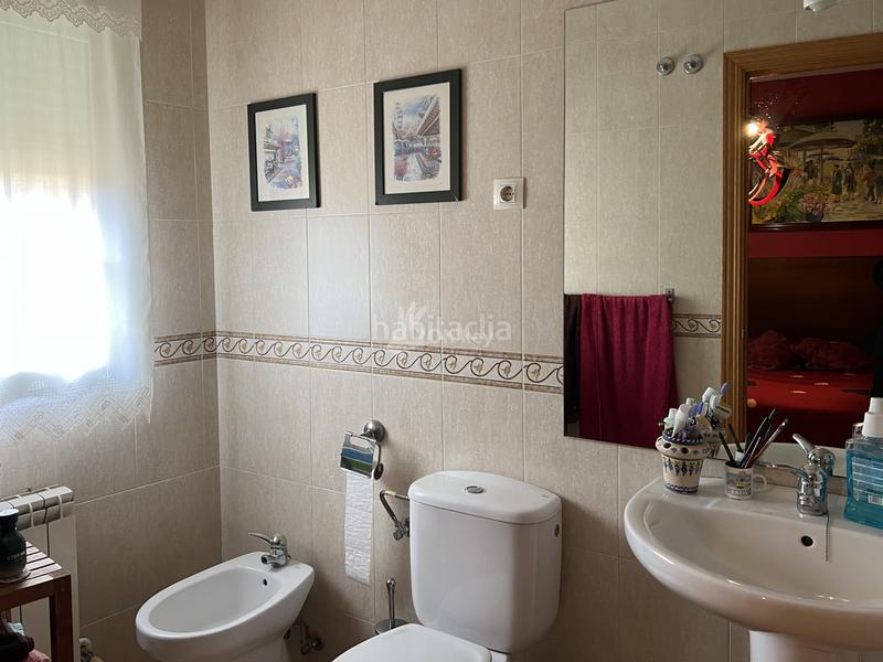 Foto 21bc7b1f-5f72-4733-b240-8049dc8e1073. Casa adosada inversión en rentabilidad dúplex con inquilino excelente en Navalagamella