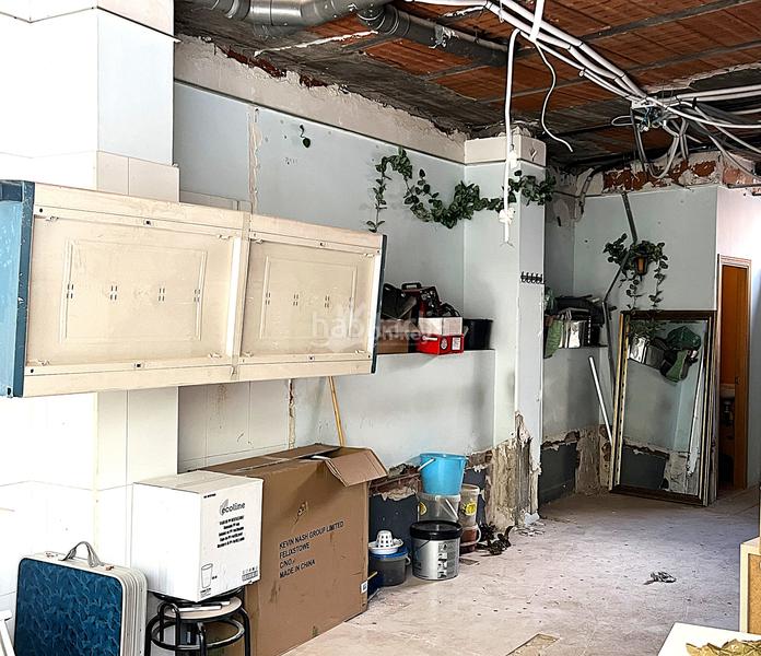 Foto 15b7e364-5d25-4a7b-8b9d-00b0b5699a62. Local comercial Casco Antiguo, local con grandes posibilidades en Majadahonda