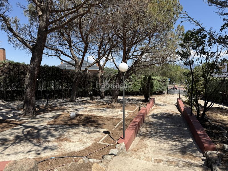 Foto dcaa0a23-46a2-440f-9d07-d9950be432f0. Casa amb calefacció piscina a El Guijo-Colonia España Galapagar