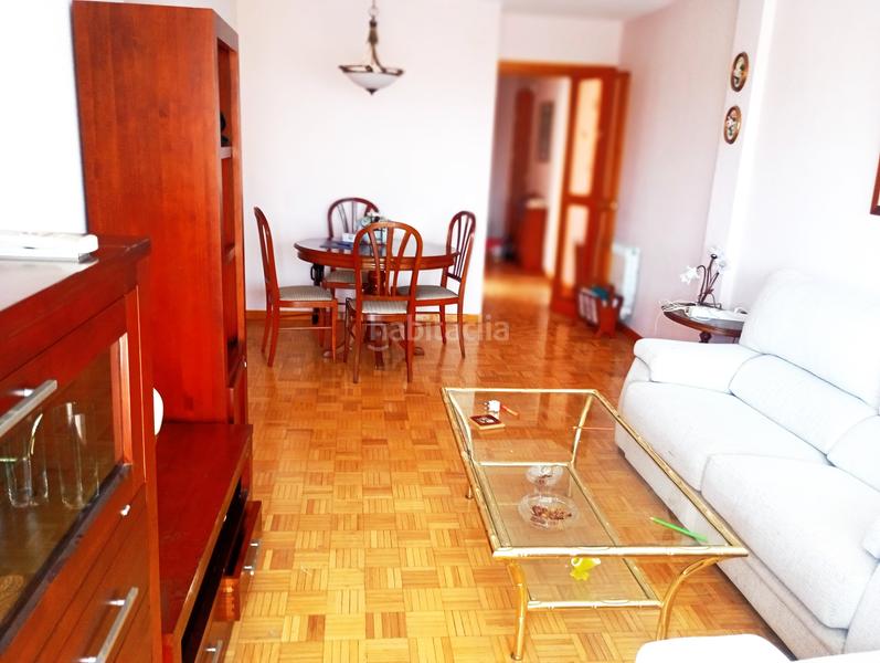 Foto afdd118e-7a61-4938-9cde-0cc7148192d3. Piso se presenta una excelente oportunidad para adquirir un piso en el vibrante municipio . la vivienda se di en San Fernando de Henares