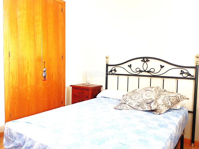 Foto f76bd3fd-ed6d-4762-b9b7-ee4691d00afb. Piso se presenta una excelente oportunidad para adquirir un piso en el vibrante municipio . la vivienda se di en San Fernando de Henares