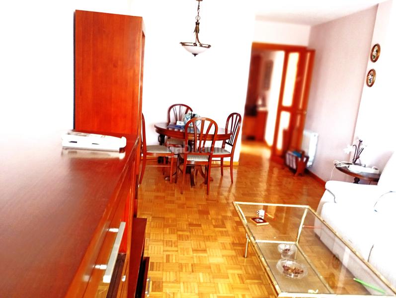 Foto fe27922a-8666-412d-9a17-26cd153b5abc. Piso se presenta una excelente oportunidad para adquirir un piso en el vibrante municipio . la vivienda se di en San Fernando de Henares