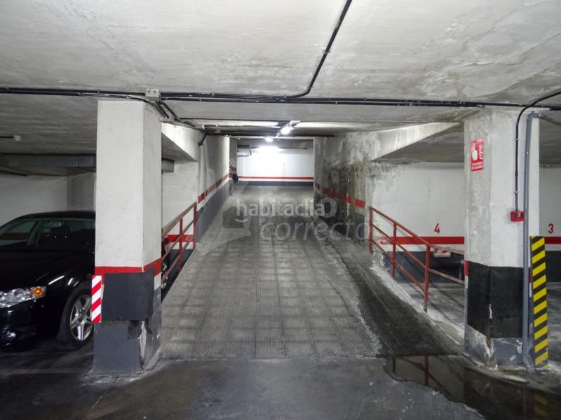 Foto ca14cd02-24a3-4e00-8bc5-90ac6819962f. Parking coche plaza de garaje Centro en Centro Getafe