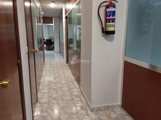 Local commercial à Parque Oeste-Fuente Cisneros. Venta local zona renfe alcorcon