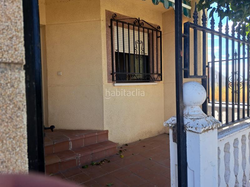 Foto ddc1ac0c-d3b2-468c-a613-d0e67e848676. Maison avec parking dans Yepes