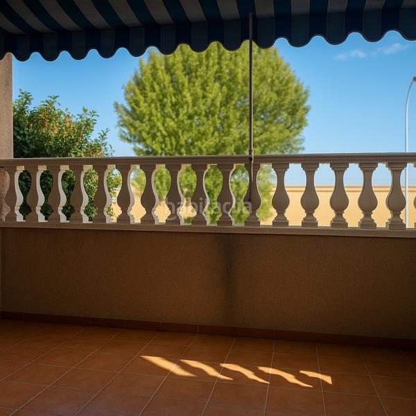 Foto e9e7a003-9b47-49e5-aeb1-d64fc0bd604f. Maison avec parking dans Yepes