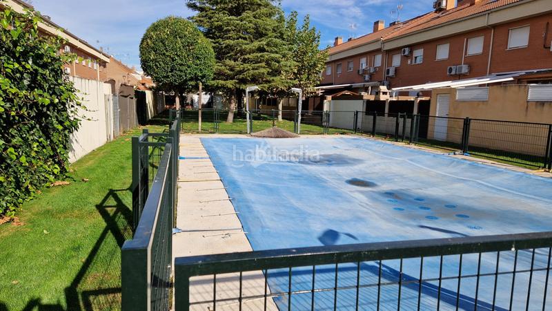 Foto 378766ea-9f3e-4ad2-b2d2-e3c0ce72f208. Casa venta de chalet en Fuentebella-San Fermín-El Leguario Parla