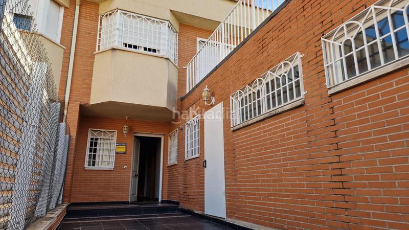 Foto 71b70b7f-fe0d-456e-a71f-6202a3c69efa. Casa venta de chalet en Fuentebella-San Fermín-El Leguario Parla